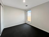 https://images.listonce.com.au/custom/160x/listings/24-beveridge-circuit-armstrong-creek-vic-3217/038/01916038_img_07.jpg?nqzn4KFL8lY
