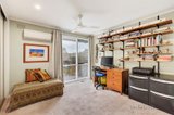 https://images.listonce.com.au/custom/160x/listings/24-boardman-close-box-hill-south-vic-3128/146/00658146_img_06.jpg?fxuTQiv8h7Y