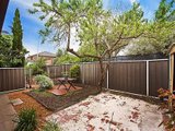 https://images.listonce.com.au/custom/160x/listings/24-bolton-street-spotswood-vic-3015/294/01202294_img_06.jpg?Eg5cx-v2F6s