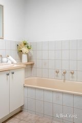https://images.listonce.com.au/custom/160x/listings/24-box-road-briar-hill-vic-3088/919/01796919_img_09.jpg?ILNbD3NO-rc
