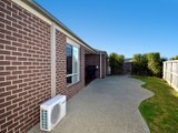 https://images.listonce.com.au/custom/160x/listings/24-bradford-street-st-albans-park-vic-3219/816/01699816_img_09.jpg?FYuHuvwopis