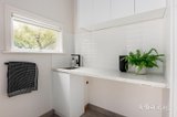 https://images.listonce.com.au/custom/160x/listings/24-caroline-street-hawthorn-east-vic-3123/752/01895752_img_12.jpg?cM8qNU2Yp5g