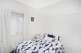 https://images.listonce.com.au/custom/160x/listings/24-castle-street-williamstown-vic-3016/376/01611376_img_07.jpg?e7dPIQOwLX0