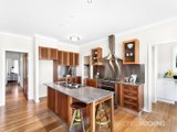 https://images.listonce.com.au/custom/160x/listings/24-charlotte-street-newport-vic-3015/325/01203325_img_05.jpg?CaPMgWqvgkE