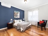 https://images.listonce.com.au/custom/160x/listings/24-charlotte-street-newport-vic-3015/325/01203325_img_08.jpg?JjLINmdkLlU