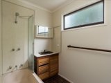 https://images.listonce.com.au/custom/160x/listings/24-club-point-drive-chirnside-park-vic-3116/253/01524253_img_07.jpg?WHlKWCK-jk4