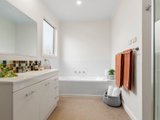 https://images.listonce.com.au/custom/160x/listings/24-davey-street-east-geelong-vic-3219/346/01552346_img_11.jpg?ejS9ywEoi_w