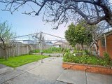 https://images.listonce.com.au/custom/160x/listings/24-delphin-avenue-altona-north-vic-3025/282/01202282_img_08.jpg?suHjEmyI1vE