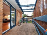 https://images.listonce.com.au/custom/160x/listings/24-durham-road-kilsyth-vic-3137/630/01524630_img_11.jpg?M6jtIW5uEY4