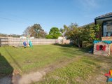 https://images.listonce.com.au/custom/160x/listings/24-durham-road-kilsyth-vic-3137/630/01524630_img_13.jpg?ywCsKJrDxl4