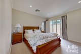 https://images.listonce.com.au/custom/160x/listings/24-edward-street-kew-vic-3101/822/01620822_img_08.jpg?3xtP6UKVnc0