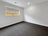 https://images.listonce.com.au/custom/160x/listings/24-elbert-street-charlemont-vic-3217/487/01947487_img_07.jpg?gJR347K49p4