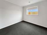 https://images.listonce.com.au/custom/160x/listings/24-elbert-street-charlemont-vic-3217/487/01947487_img_13.jpg?GEI78jFFECE