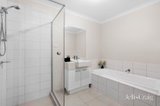 https://images.listonce.com.au/custom/160x/listings/24-evans-drive-croydon-vic-3136/983/01901983_img_14.jpg?dbLVDDszwjU