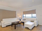 https://images.listonce.com.au/custom/160x/listings/24-fairlie-street-hamlyn-heights-vic-3215/499/01699499_img_03.jpg?YKacrFEvwtc
