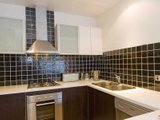 https://images.listonce.com.au/custom/160x/listings/24-fairlie-street-hamlyn-heights-vic-3215/499/01699499_img_06.jpg?W6CsKFy4-rc
