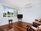 https://images.listonce.com.au/custom/160x/listings/24-farm-street-newport-vic-3015/515/01203515_img_06.jpg?uRA-cIorTC0