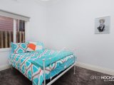 https://images.listonce.com.au/custom/160x/listings/24-farm-street-newport-vic-3015/515/01203515_img_11.jpg?eoOa7w2qq_4