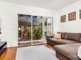 https://images.listonce.com.au/custom/160x/listings/24-florence-street-williamstown-vic-3016/410/01202410_img_04.jpg?Ub-bzqb5rxo