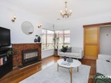 https://images.listonce.com.au/custom/160x/listings/24-franklin-street-newport-vic-3015/532/01203532_img_13.jpg?ogkCa0yj848