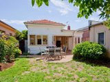 https://images.listonce.com.au/custom/160x/listings/24-garnet-street-brunswick-west-vic-3055/423/00847423_img_12.jpg?0HDu1OoLseU