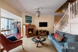 https://images.listonce.com.au/custom/160x/listings/24-gladstone-road-briar-hill-vic-3088/294/01933294_img_09.jpg?mYoAUj6lM1g