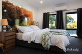 https://images.listonce.com.au/custom/160x/listings/24-grenville-street-daylesford-vic-3460/611/01922611_img_04.jpg?smjaRS-0xdc