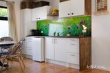 https://images.listonce.com.au/custom/160x/listings/24-grenville-street-daylesford-vic-3460/611/01922611_img_18.jpg?5nl4S1Vz97w