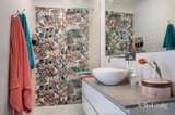 https://images.listonce.com.au/custom/160x/listings/24-grenville-street-daylesford-vic-3460/611/01922611_img_22.jpg?PXyx3WhccWY