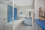 https://images.listonce.com.au/custom/160x/listings/24-harvey-street-malmsbury-vic-3446/330/00359330_img_07.jpg?yUh9VklatlY