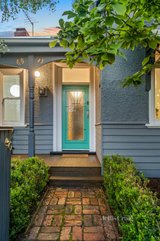 https://images.listonce.com.au/custom/160x/listings/24-henty-street-brunswick-vic-3056/371/01302371_img_03.jpg?SCcLW2dZNt4