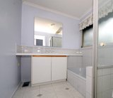 https://images.listonce.com.au/custom/160x/listings/24-hillgrove-close-wheelers-hill-vic-3150/293/01928293_img_03.jpg?pYArps0Y8Mc