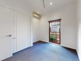 https://images.listonce.com.au/custom/160x/listings/24-hutchinson-street-bentleigh-vic-3204/377/01858377_img_02.jpg?W_PdNvpGmOQ