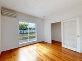 https://images.listonce.com.au/custom/160x/listings/24-hutchinson-street-bentleigh-vic-3204/377/01858377_img_03.jpg?FB__4_9Ssk8