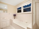 https://images.listonce.com.au/custom/160x/listings/24-james-street-surrey-hills-vic-3127/158/01684158_img_07.jpg?WAfN_9xE7So