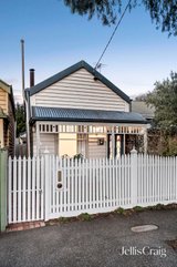https://images.listonce.com.au/custom/160x/listings/24-john-street-brunswick-east-vic-3057/003/01938003_img_18.jpg?Uk6pNq1zklY