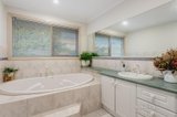 https://images.listonce.com.au/custom/160x/listings/24-kimberley-way-bulleen-vic-3105/184/01399184_img_13.jpg?XVF8Pz_C-YM