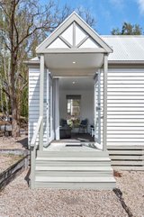 https://images.listonce.com.au/custom/160x/listings/24-king-street-daylesford-vic-3460/134/01119134_img_13.jpg?a3Xqd9G5chQ