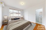 https://images.listonce.com.au/custom/160x/listings/24-logan-street-glenroy-vic-3046/119/01645119_img_05.jpg?27KMUV1FrTU