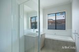 https://images.listonce.com.au/custom/160x/listings/24-lugano-avenue-alfredton-vic-3350/773/01951773_img_04.jpg?wP_4XE964G4