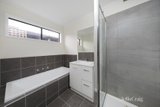 https://images.listonce.com.au/custom/160x/listings/24-manatee-close-hoppers-crossing-vic-3029/555/01880555_img_10.jpg?UeMC0Rl_BIw