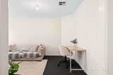 https://images.listonce.com.au/custom/160x/listings/24-manifold-road-woodend-vic-3442/471/01943471_img_07.jpg?rXB_U-syxLs