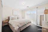 https://images.listonce.com.au/custom/160x/listings/24-manifold-road-woodend-vic-3442/471/01943471_img_08.jpg?48TO08EKTmM