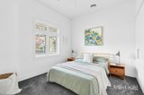https://images.listonce.com.au/custom/160x/listings/24-margaret-street-rippleside-vic-3215/440/01814440_img_13.jpg?NHqWE6sPk4M