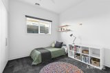 https://images.listonce.com.au/custom/160x/listings/24-margaret-street-rippleside-vic-3215/440/01814440_img_14.jpg?1l_0rk0CsgY