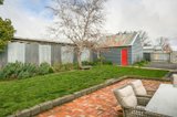 https://images.listonce.com.au/custom/160x/listings/24-market-street-kyneton-vic-3444/165/00688165_img_12.jpg?vmP5bbvf7lU