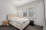 https://images.listonce.com.au/custom/160x/listings/24-masefield-avenue-mooroolbark-vic-3138/469/01571469_img_05.jpg?-V1uwBk9QkU