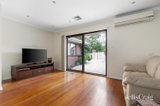 https://images.listonce.com.au/custom/160x/listings/24-mcauley-drive-rosanna-vic-3084/828/01895828_img_09.jpg?ZPqWu8rlvVg