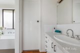 https://images.listonce.com.au/custom/160x/listings/24-mcauley-drive-rosanna-vic-3084/828/01895828_img_16.jpg?hxOYpch4Lo8