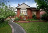 https://images.listonce.com.au/custom/160x/listings/24-milton-street-canterbury-vic-3126/877/01570877_img_01.jpg?5660CLXSgLI